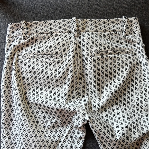 GAP patterned slacks pants size 2 - Picture 3 of 5